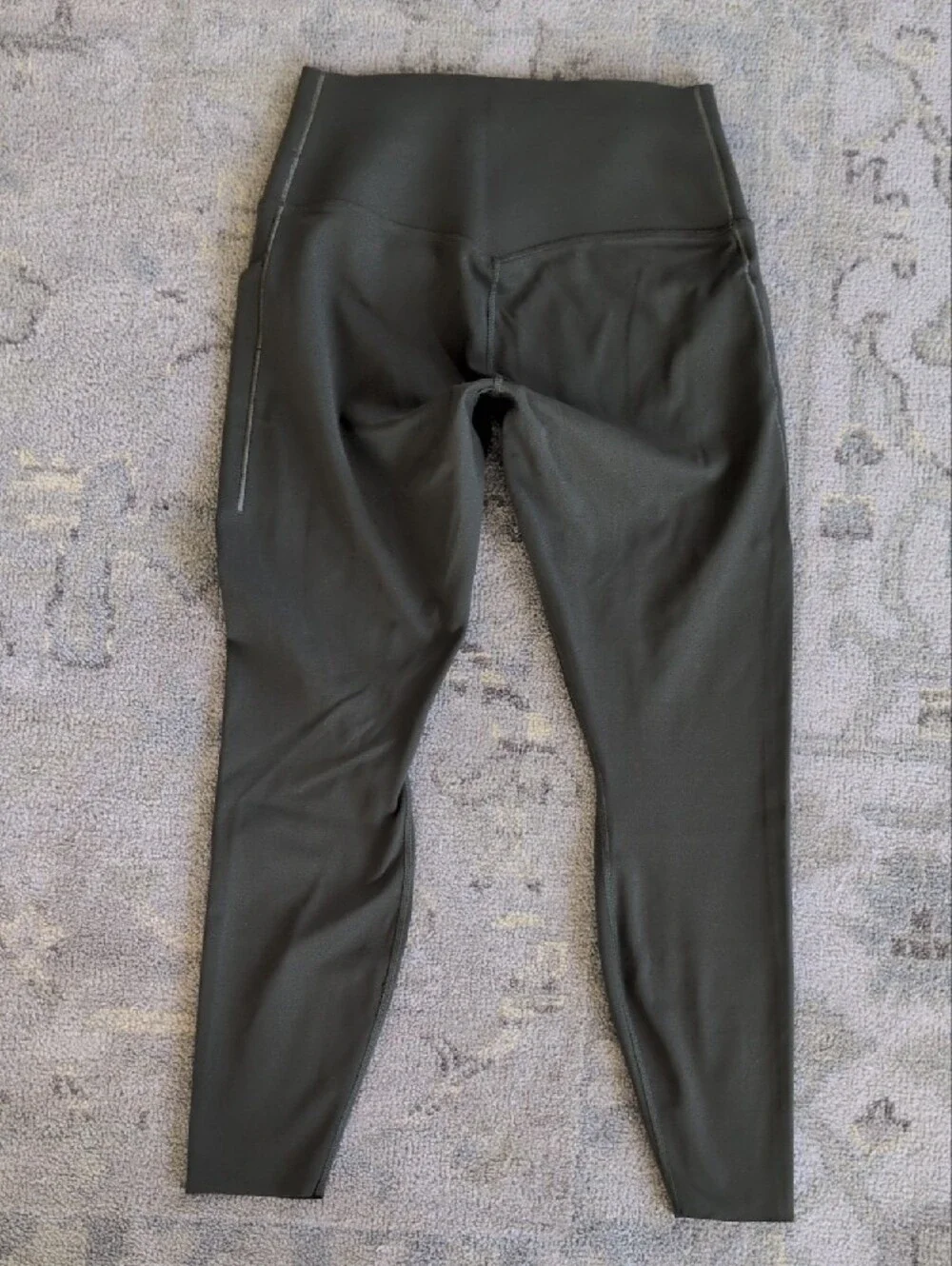 Nike Universa Olive Green Leggings